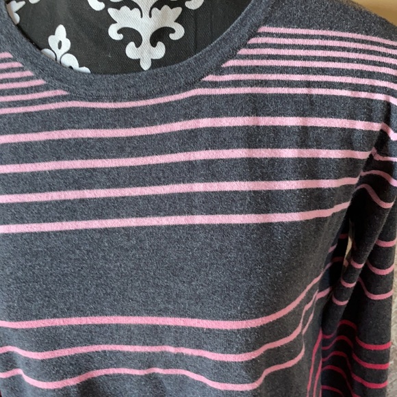 TALBOTS WOMAN Gray Striped Sweater Size 14 - Picture 3 of 6
